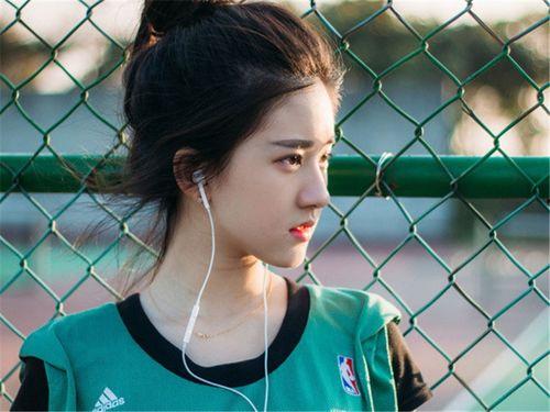 每日有料 赵露思吻戏,甜蜜瞬间背后的感人细节